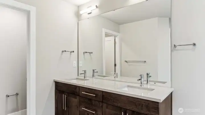 Photos are for representation only.  Features, colors and selections may differ from photograph. See site agent for details.