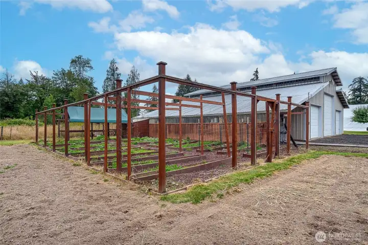 Fully fenced garden beds to keep animals out of your fruits, vegetables, and/or flowers. Fully fenced garden beds to keep animals out of your fruits, vegetables, and/or flowers.