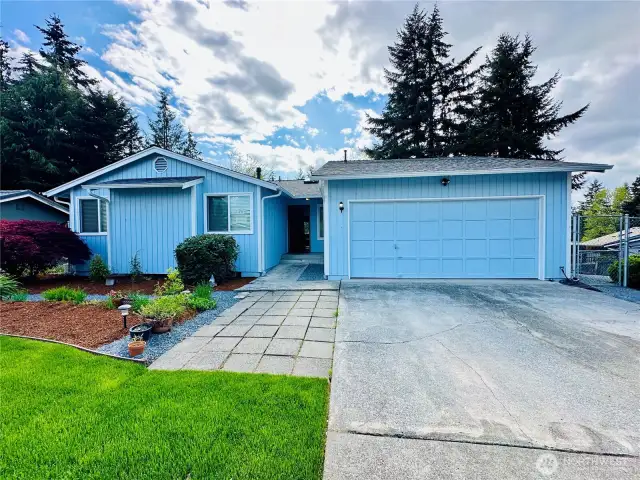 11704 132nd Ave Ct E, Puyallup 98374, 2413 sqft, 4 bedrooms, 2.5 bathrooms, move in ready, park, fenced in yard, garden boxes, mature landscaping, decks