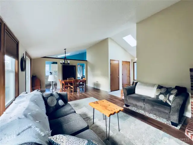 Wonderful layout for living upstairs and downstairs