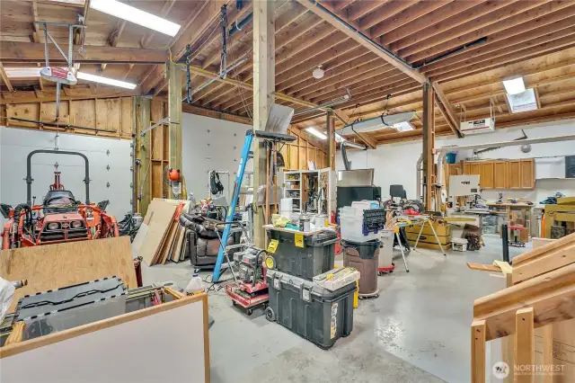 Interior of the shop. Too many features to list.