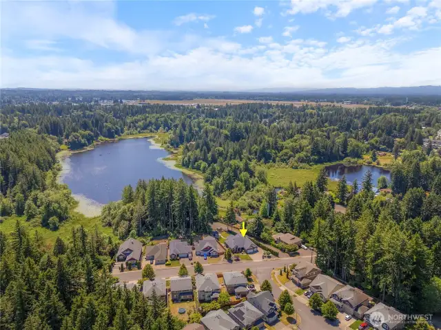 Aerial view of the property with Munn Lake to the left and Susan Lake to the right.