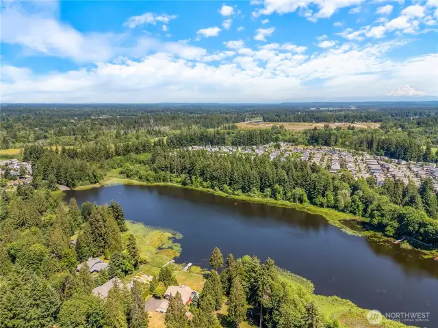 Right outside your door is recreational Munn Lake...known for their fishing (catch and release), boating, kayaking, canoeing & paddleboarding.