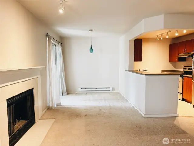 Open Living Room and Kitchen w Dining Area