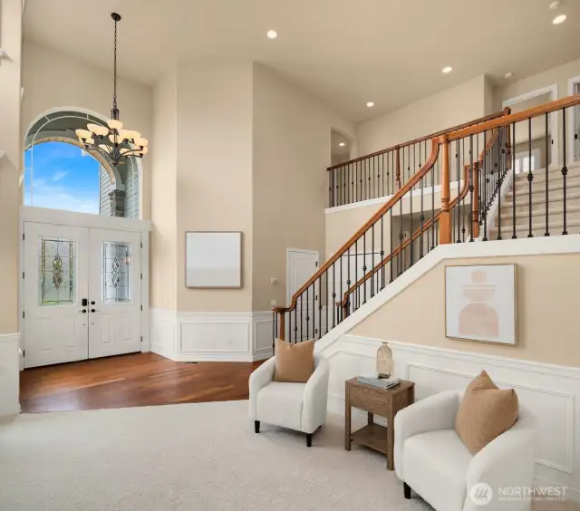Beautiful Living Room with Seating Area