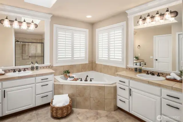 5-piece Primary Ensuite