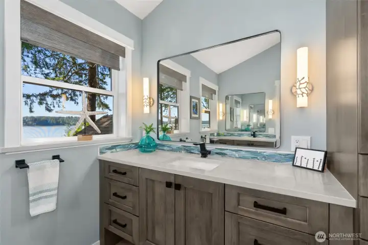 Sink and vanity 2 of 2 in primary en-suite