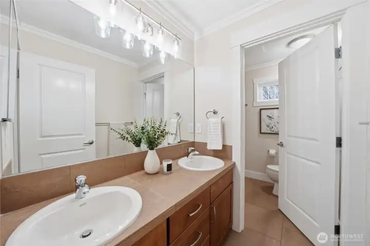 Full bathroom upstairs off the bonus room.