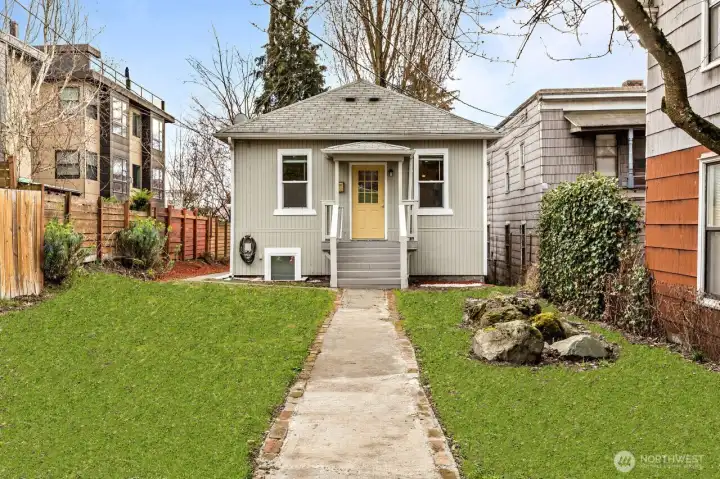 Virtual - Front Grass