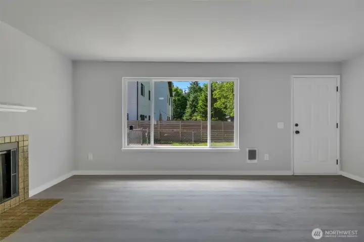 Family room, entrance Family room, entrance