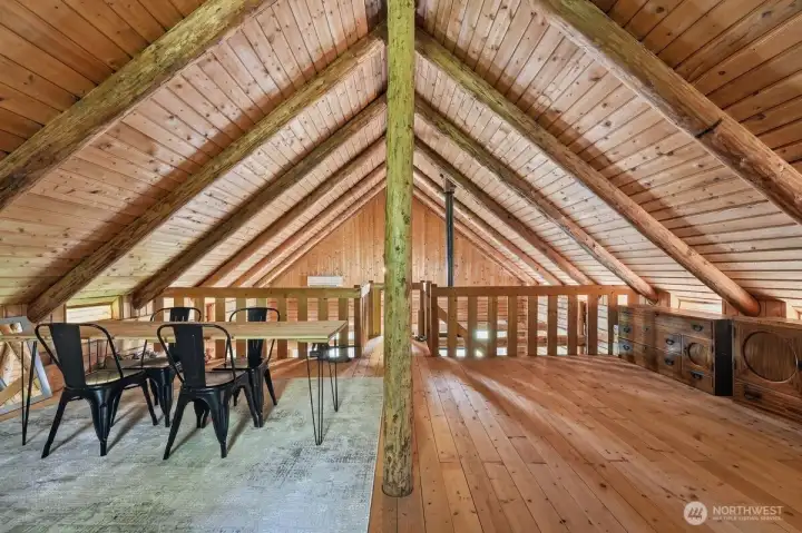 This property is the ideal basecamp for every season of adventure