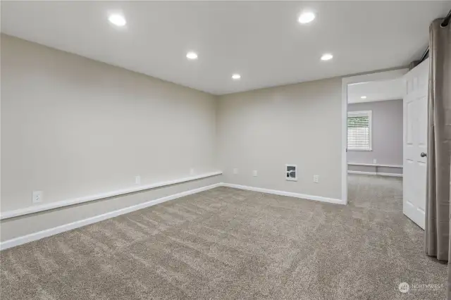 Go between space connecting two bedrooms, extra room could be converted to 6th bedroom. Sound resistant.