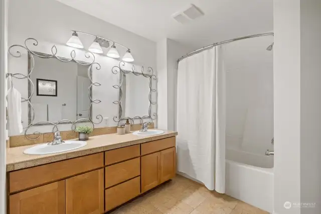 Double Vanities and Tub/Shower