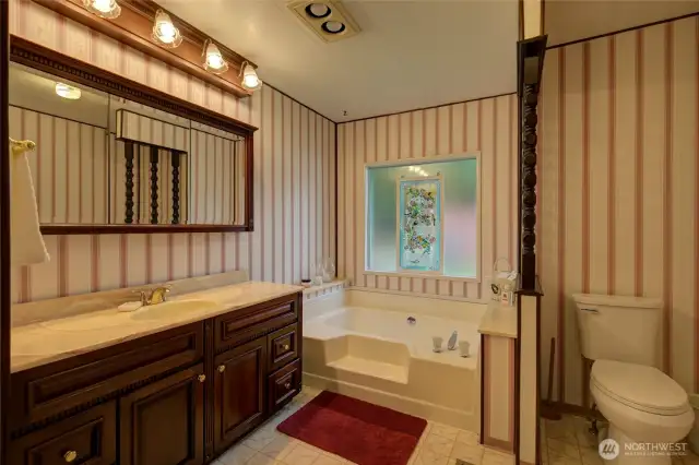 Primary bath with jetted tub.