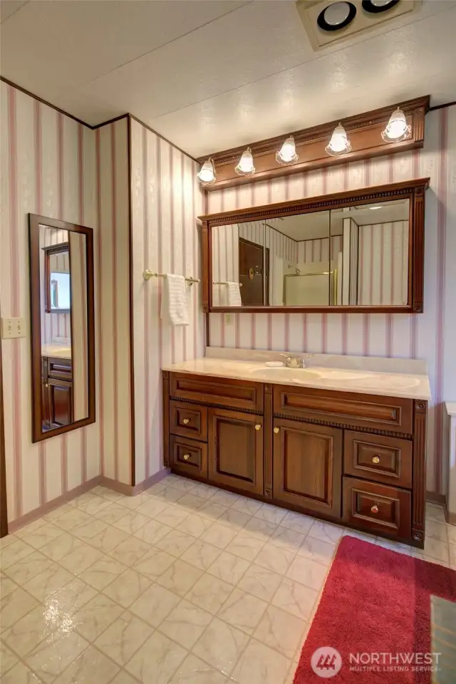 Primary bath