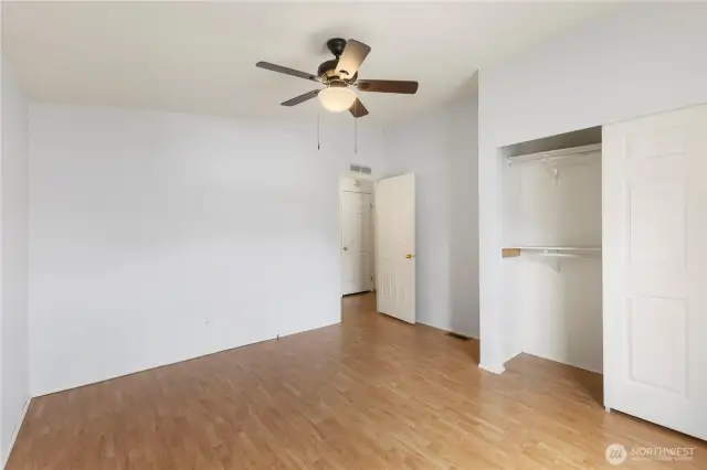 Deep closets in both spare rooms