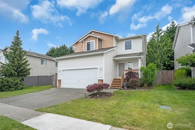 Silver Lake area home...  with large 2 car garage