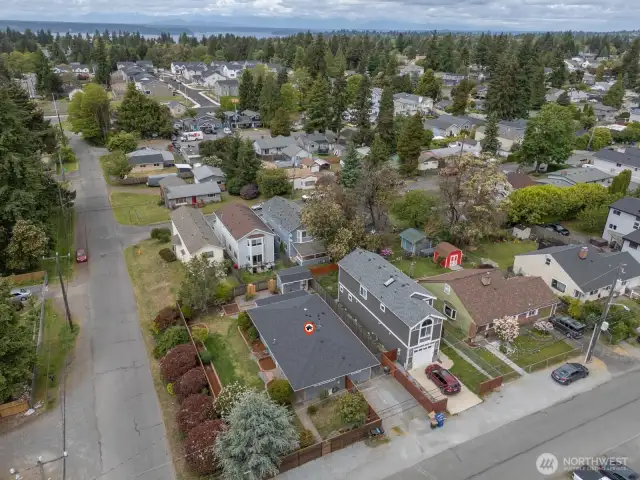 Tucked in a quiet neighborhood, yet only minutes from Burien’s energy and I-5 access—perfect for those seeking both tranquility and convenience. Welcome home!