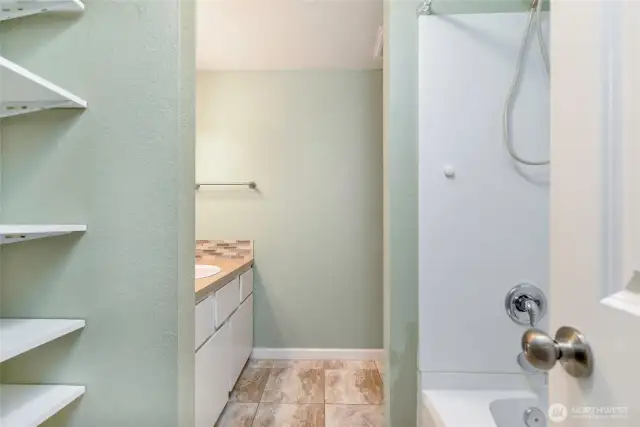 Full bath upstairs
