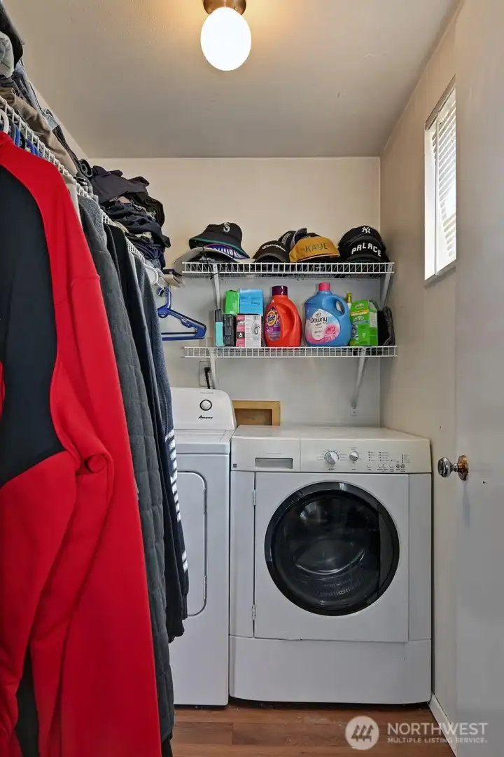 Unit B - Laundry Room