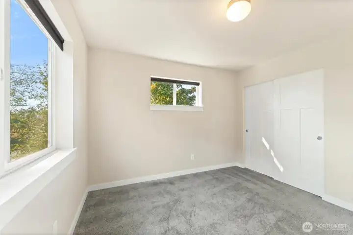 Second bedroom.