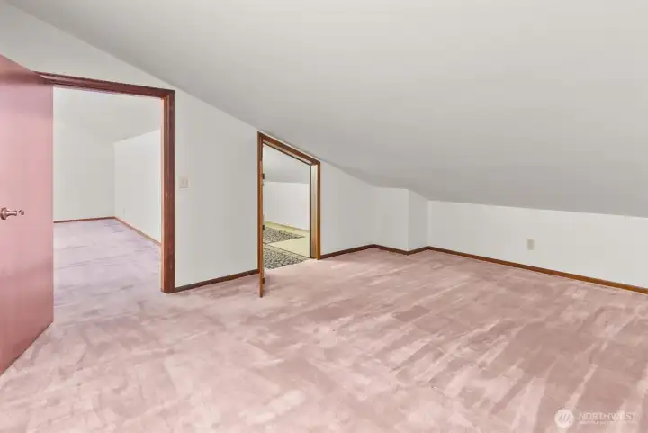 Off loft, large finished storage plus...