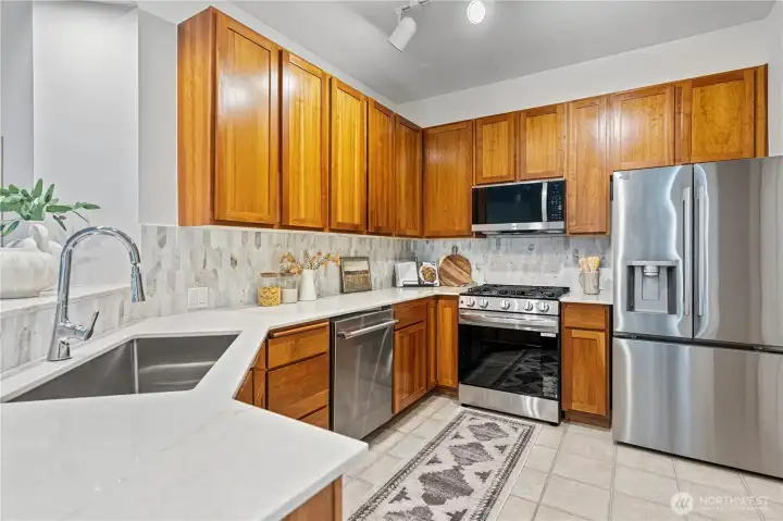 Spacious kitchen with new appliances