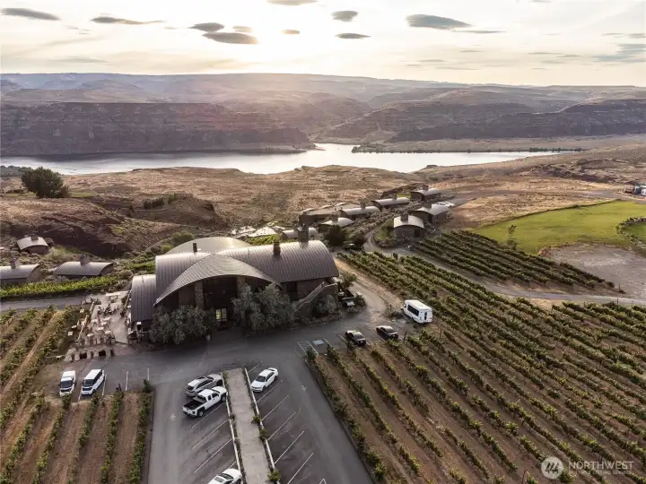 Only minutes away from the famous Gorge Amphitheater.