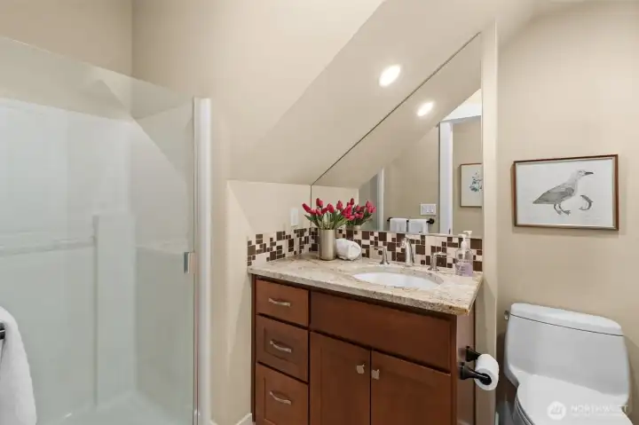Hallway bathroom for the other two main floor bedrooms