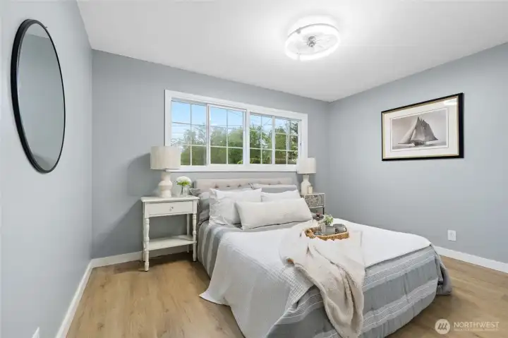 New LED Light w/remote ceiling fan