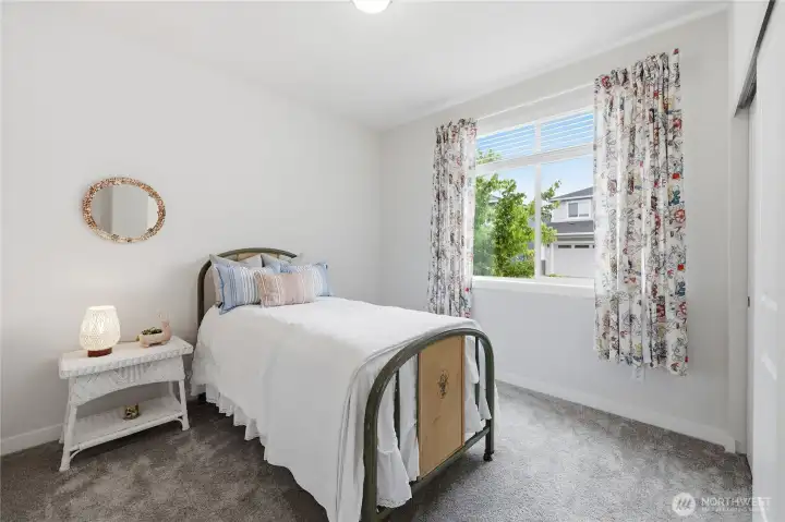 The 1st guest bedroom.