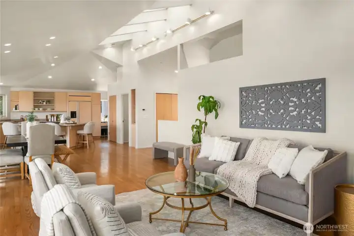 Vaulted ceilings, skylights, and open sight lines create an effortless flow. Vaulted ceilings, skylights, and open sight lines create an effortless flow.