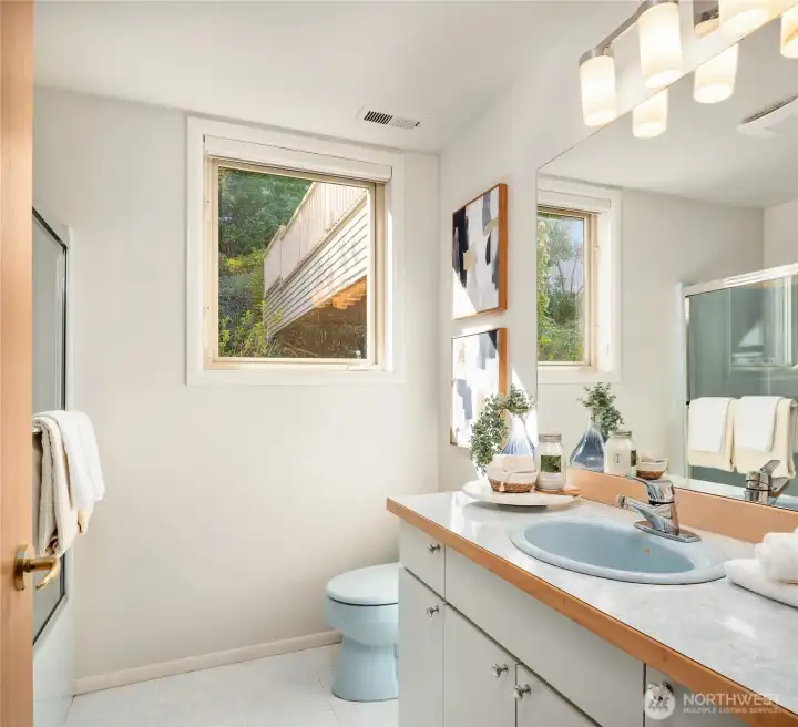 Full bath adjacent to second bedroom. Full bath adjacent to second bedroom.