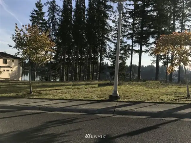 Homesite 20 - A pristine waterfront building site