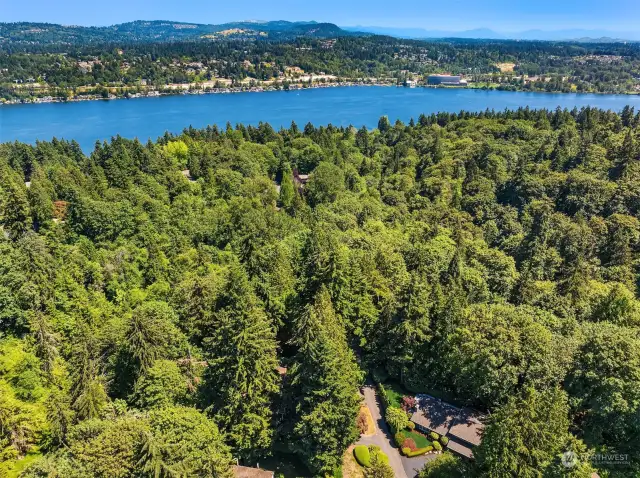 Discover Mercer Island's sought after lifestyle with its access to Lake Washington, vibrant town center, private clubs, and superior schools. Easy access to I-90 and future light rail make for a dream commute to both Bellevue and Seattle.