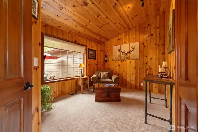 Office/bonus room