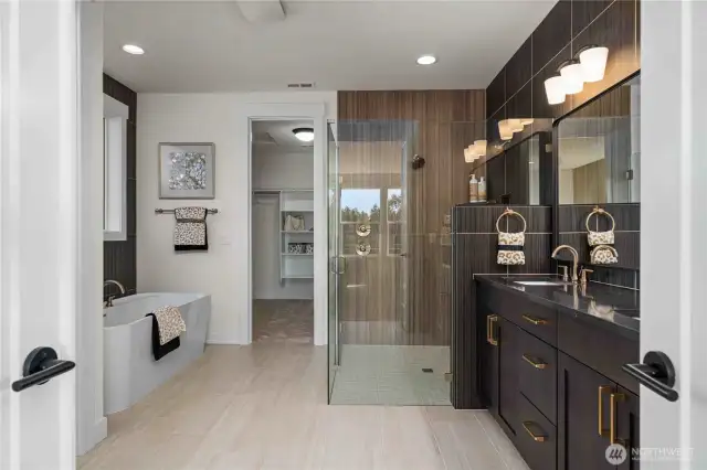 Primary 5 piece bathroom