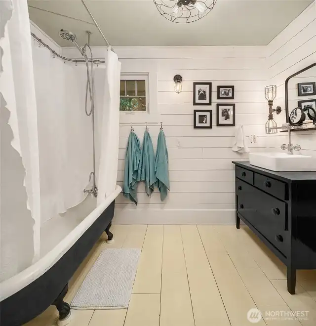 Bathroom with clawfoot tub