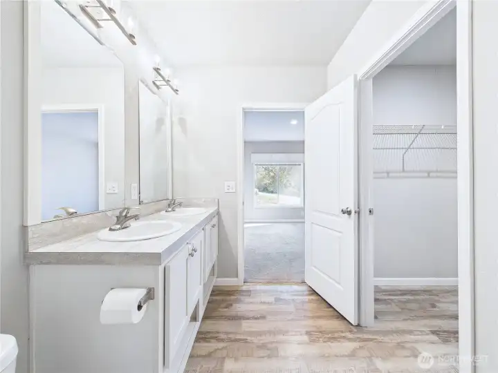 Bathroom in Main room