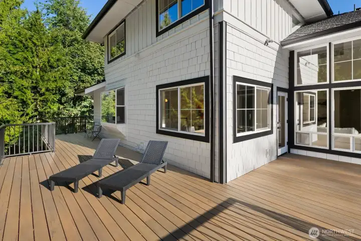 (Composite Trex Decking)