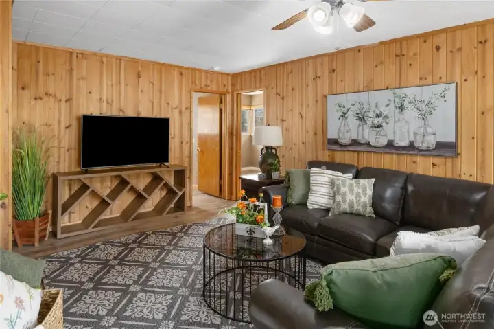 Such a nice large living space.