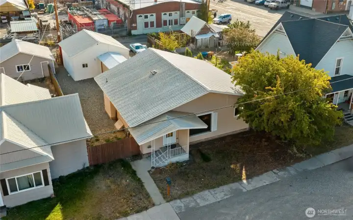 Aerial view of home site. Lots of parking in the front of home, as well as in the back for the ADU.