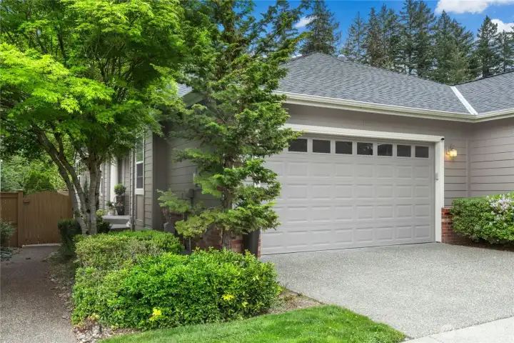 Welcome to this immaculate Trilogy home!
