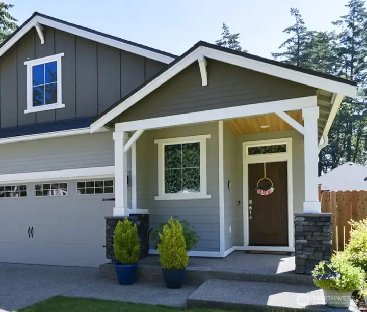 WELCOME HOME!