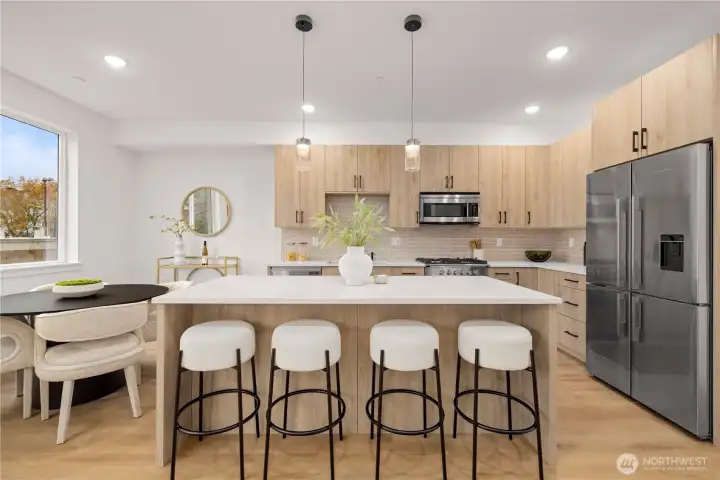 Photos of similar home for illustrative purposes. Photos of similar home for illustrative purposes.