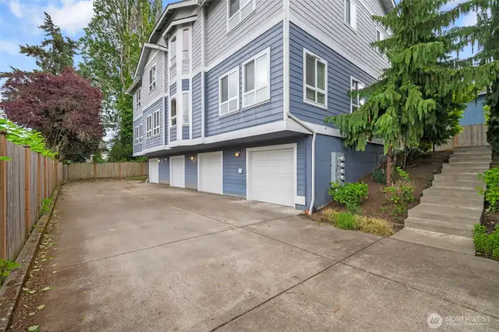 Oversized attached 1-car garage