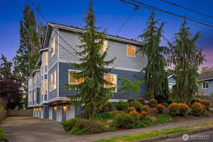 Small 7-unit HOA with low dues
