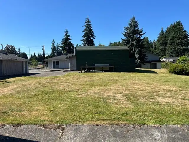 Side Yard Side Yard