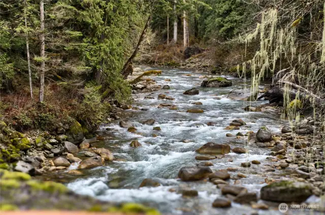 The Beautiful Cascade River!