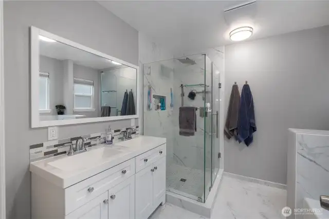 PBath - 5 Piece - All New!  Rain head shower!